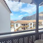Poblado Marinero, Gigantes 1 Feriehus